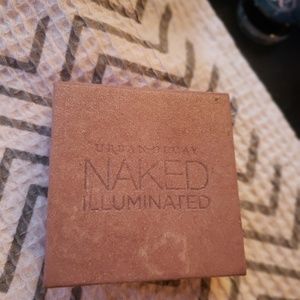 Naked Illuminated highlighter.